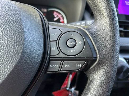 Certified 2025 Toyota RAV4 LE FWD image 19