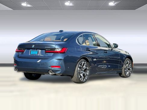 Used 2026 BMW 330i Sedan w/ Premium Package RWD image 9