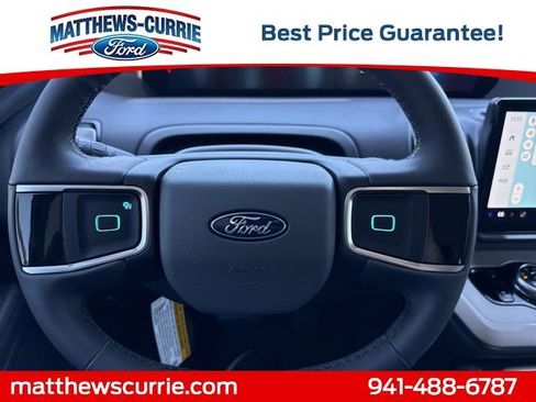 New 2026 Ford Expedition Active image 18