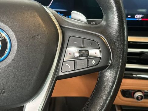 Used 2023 BMW 330e w/ Driving Assistance Package RWD image 29