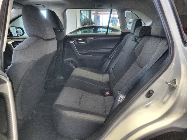 Used 2019 Toyota RAV4 XLE w/ Convenience Package AWD/4WD image 23