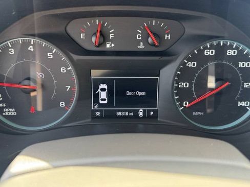 Used 2023 Chevrolet Malibu LS FWD image 26