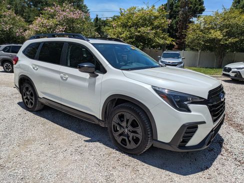 Certified 2024 Subaru Ascent Onyx Edition AWD/4WD image 2