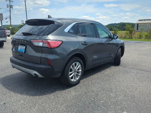 Used 2020 Ford Escape SE FWD image 31