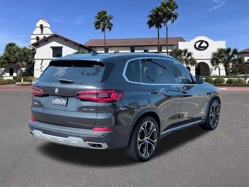 Used 2022 BMW X5 sDrive40i w/ Premium Package RWD image 2