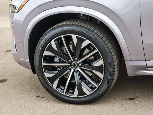 New 2026 Volvo XC90 B6 Plus w/ Protection Package AWD/4WD image 9