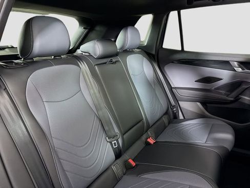 New 2026 Volkswagen Tiguan SE R-Line image 27