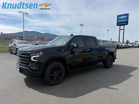New 2026 Chevrolet Silverado 1500 High Country w/ Midnight Edition AWD/4WD image 3