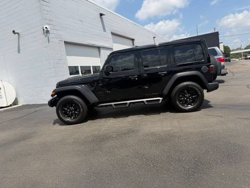 Used 2021 Jeep Wrangler Unlimited Sport AWD/4WD image 22
