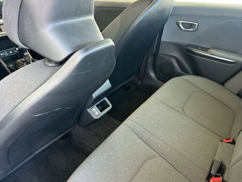 Used 2025 Kia K4 FWD image 13