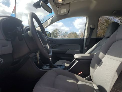 Used 2022 Chevrolet Colorado W/T w/ WT Convenience Package image 8