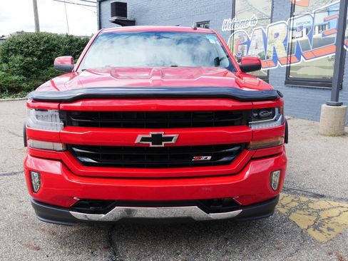Used 2018 Chevrolet Silverado 1500 LT w/ All Star Edition AWD/4WD image 2