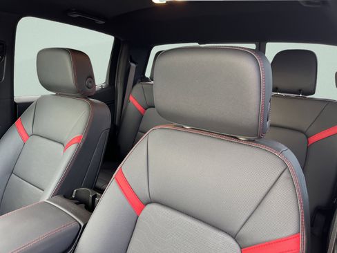 New 2026 Chevrolet Colorado Z71 image 12