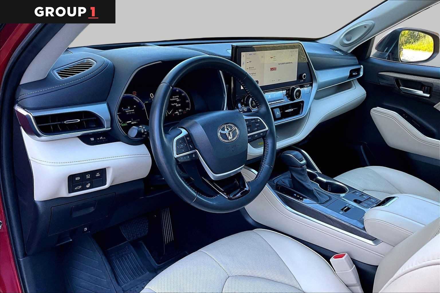 Used 2023 Toyota Highlander Platinum AWD/4WD image 18