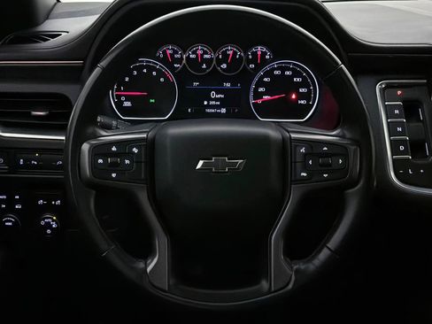 Used 2021 Chevrolet Suburban RST AWD/4WD image 33
