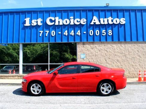 Used 2018 Dodge Charger SXT image 8