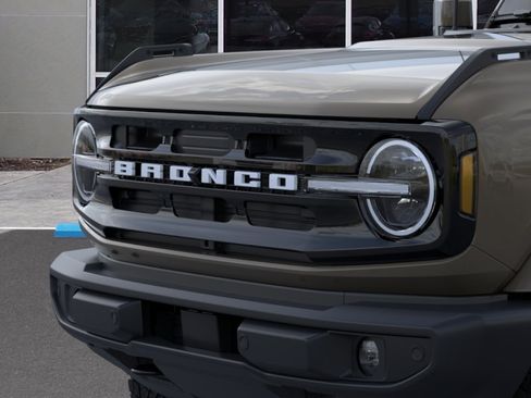 New 2026 Ford Bronco Outer Banks AWD/4WD image 19