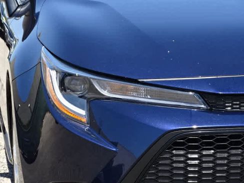 Used 2022 Toyota Corolla LE w/ Carpet Mat Package (TMS) FWD image 5