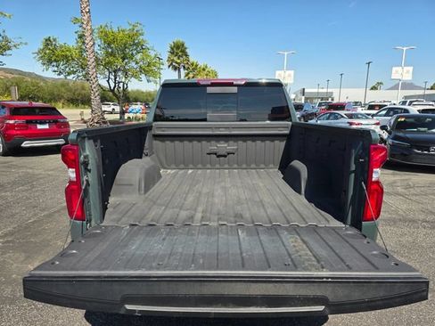 Used 2025 Chevrolet Silverado 1500 LT Trail Boss w/ Convenience Package II AWD/4WD image 17