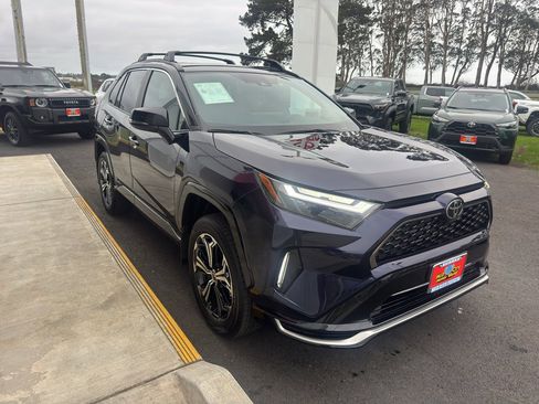 Used 2025 Toyota RAV4 XSE image 22