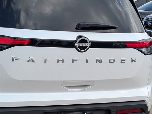 New 2025 Nissan Pathfinder SV image 6