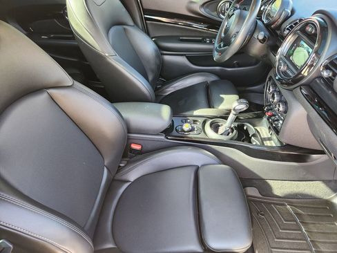 Used 2019 MINI Cooper Clubman S image 13