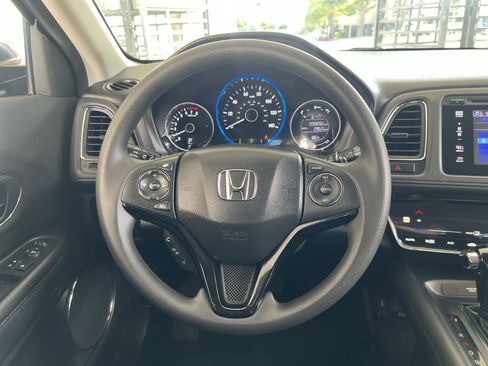 Used 2017 Honda HR-V EX image 12