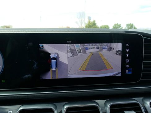 Used 2021 Mercedes-Benz GLE 350 4MATIC image 18