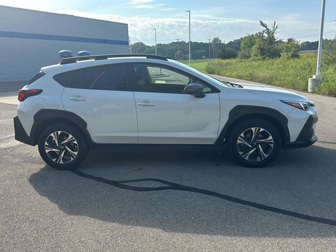 Used 2025 Subaru Crosstrek 2.5i Premium AWD/4WD image 6
