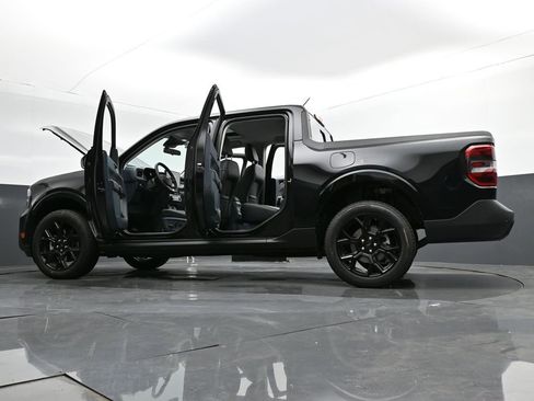 New 2025 Ford Maverick Lariat w/ Black Appearance Package image 34