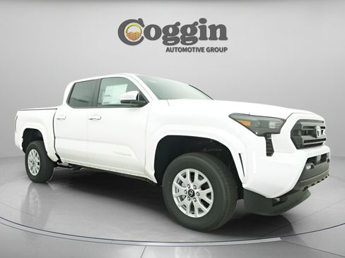 Used 2026 Toyota Tacoma SR5 RWD image 25