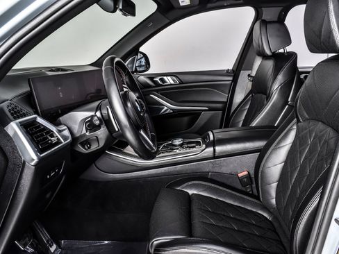 Used 2025 BMW X5 M60i w/ Executive Package AWD/4WD image 16