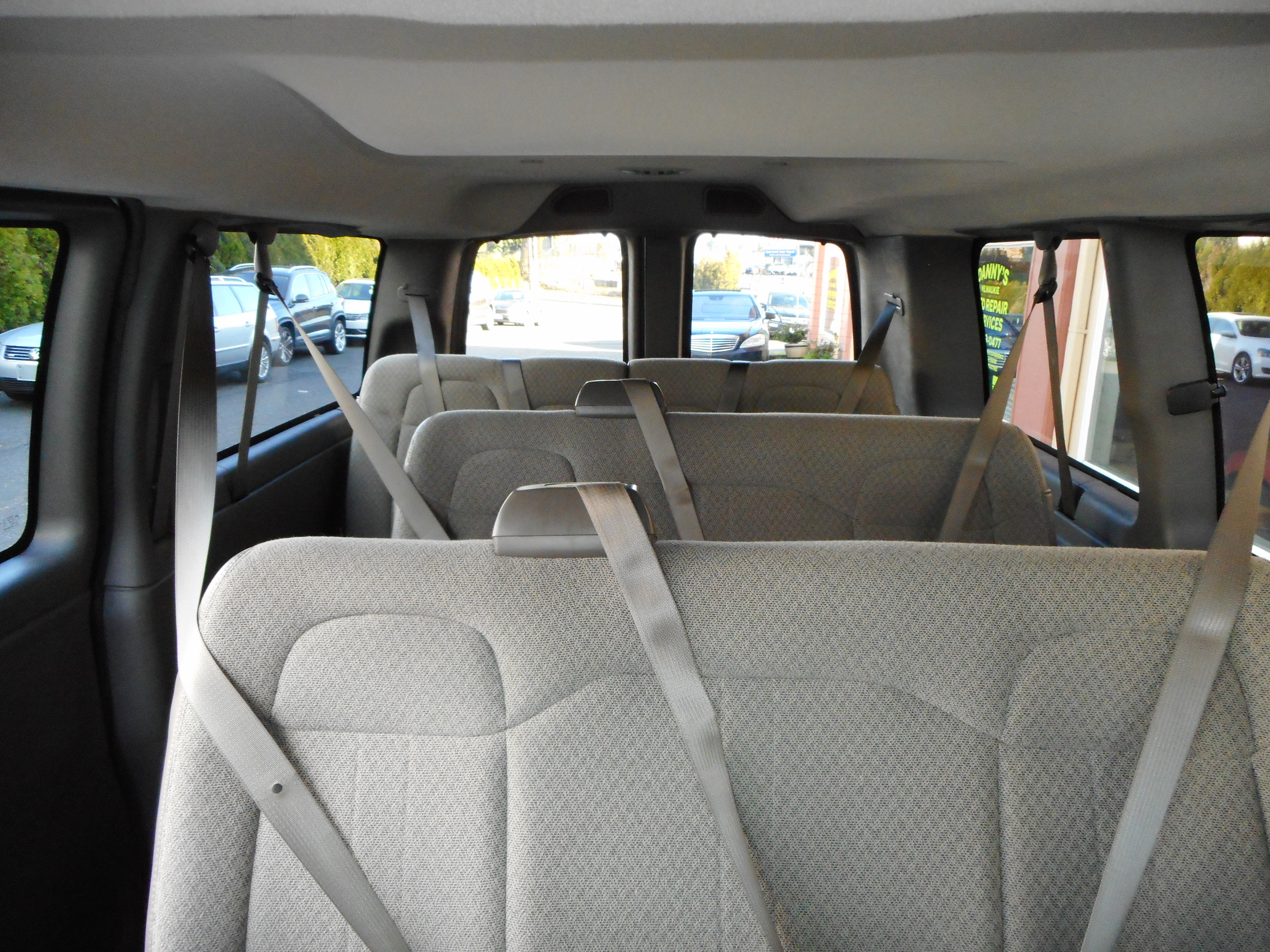 Used 2017 Chevrolet Express 3500 LT w/ LT Preferred Equipment Group RWD image 27