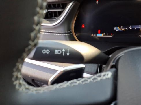 Used 2023 Jeep Grand Cherokee L Laredo image 18