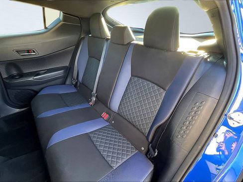 Used 2020 Toyota C-HR XLE FWD image 25