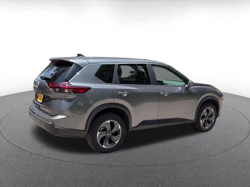 Used 2025 Nissan Rogue SV FWD image 15