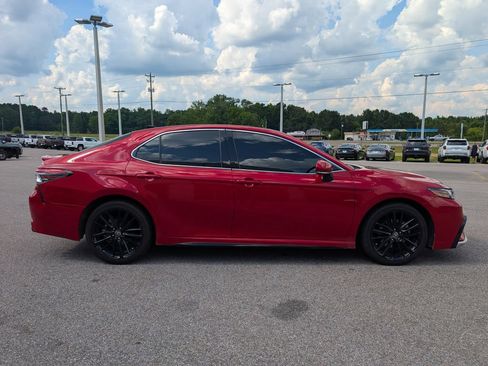 Used 2024 Toyota Camry XSE FWD image 12