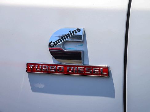 New 2026 RAM 2500 Laramie AWD/4WD image 9