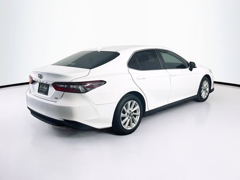 Used 2023 Toyota Camry LE image 9