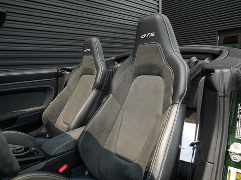 Used 2026 Porsche 911 Carrera GTS RWD image 5