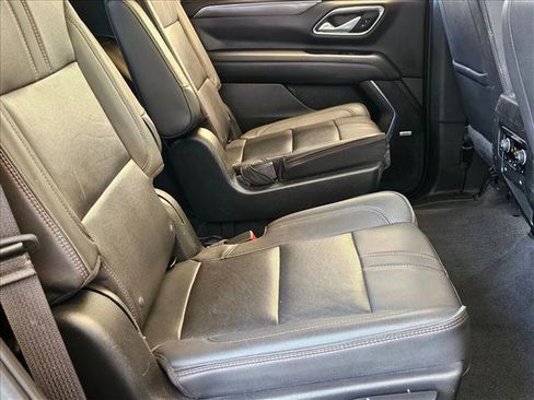 Used 2022 Chevrolet Tahoe RST w/ Luxury Package AWD/4WD image 22