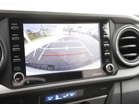 Used 2023 Toyota Tacoma TRD Off-Road image 26