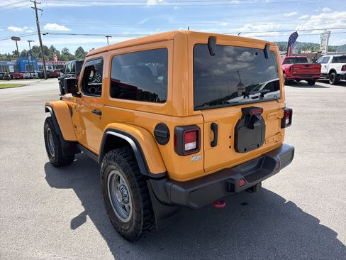 Used 2021 Jeep Wrangler Rubicon w/ Cold Weather Group AWD/4WD image 8