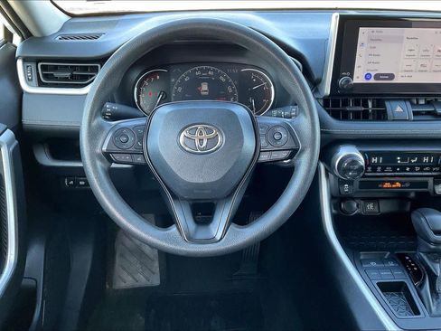 Used 2024 Toyota RAV4 XLE image 5