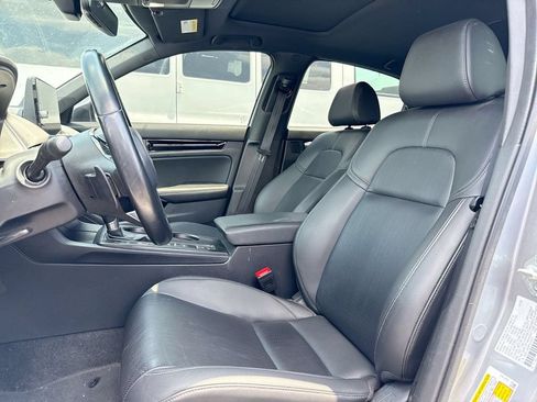 Used 2023 Honda Civic Sport Touring image 9