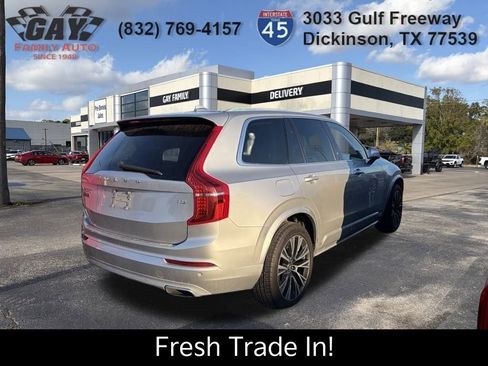 Used 2021 Volvo XC90 T5 Momentum w/ Climate Package image 9