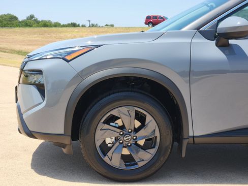 New 2026 Nissan Rogue SV w/ Cold Weather Package FWD image 10
