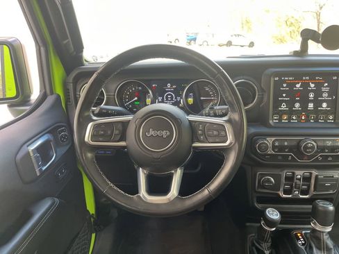 Used 2021 Jeep Wrangler Unlimited Sahara w/ Cold Weather Group AWD/4WD image 13
