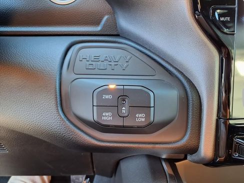 New 2026 RAM 2500 Laramie AWD/4WD image 8