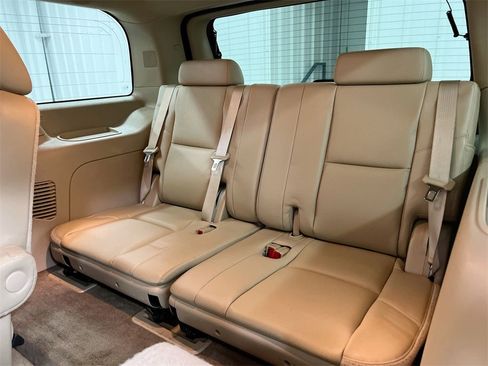 Used 2011 Chevrolet Tahoe LTZ image 30